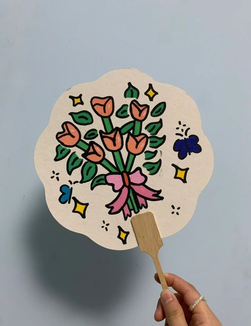 trang trí quạt giấy lớp 8 đơn giản 27