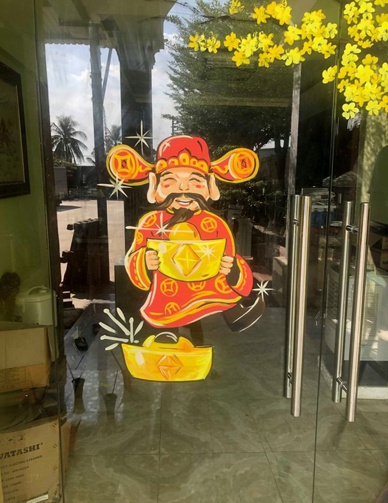 trang trí tết trên cửa kính 2025 cho công ty 7