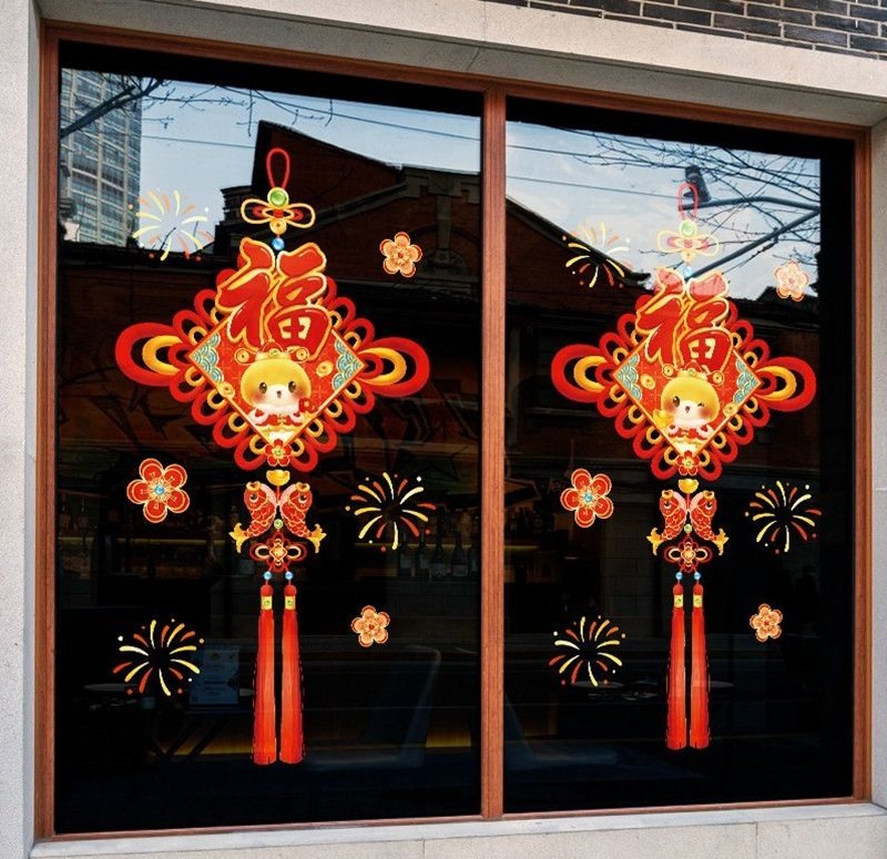 trang trí tết trên cửa kính 2025 cho khách sạn 21