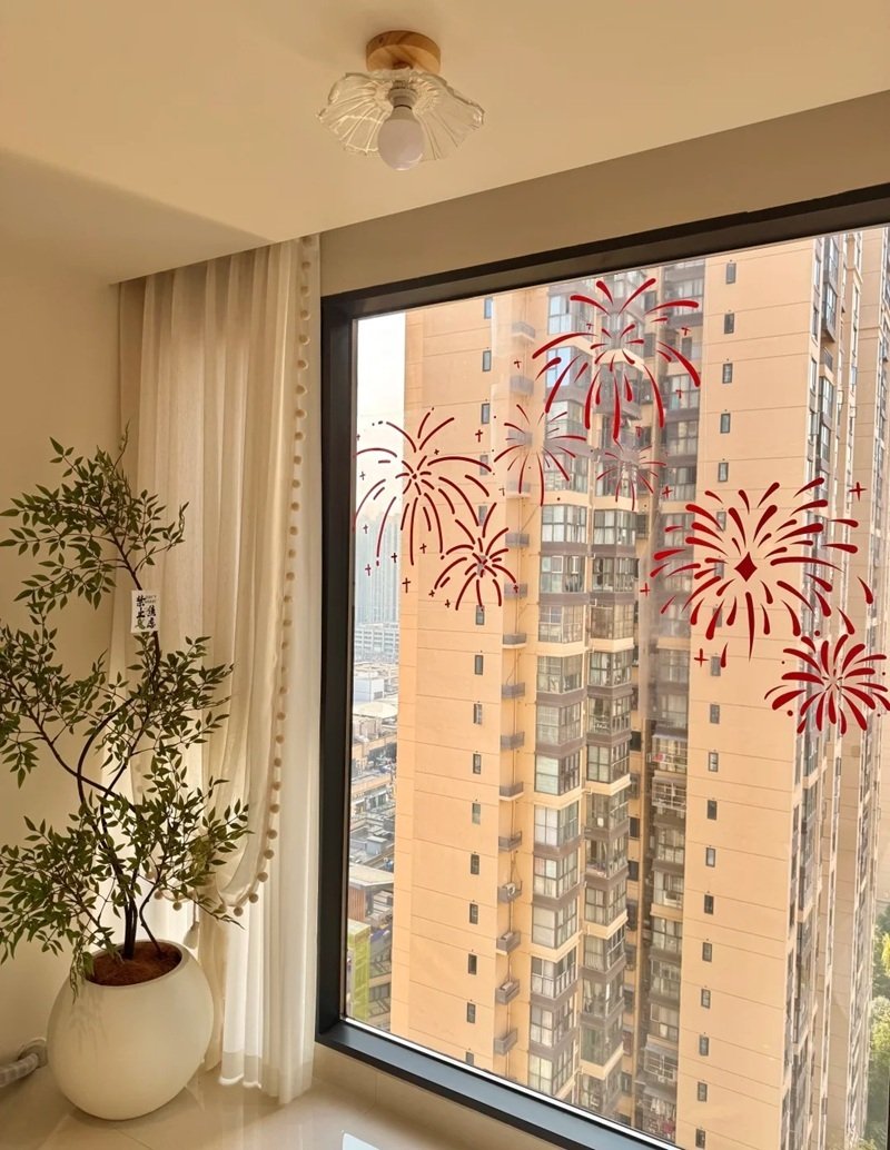 trang trí tết trên cửa kính 2025 cho khách sạn 27