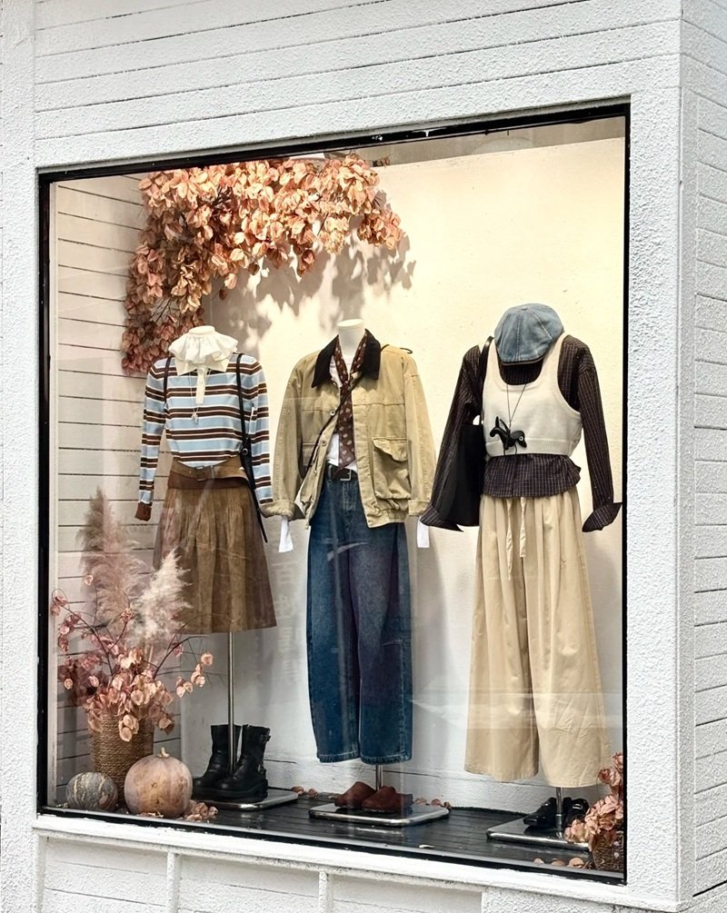 trang trí window display 17