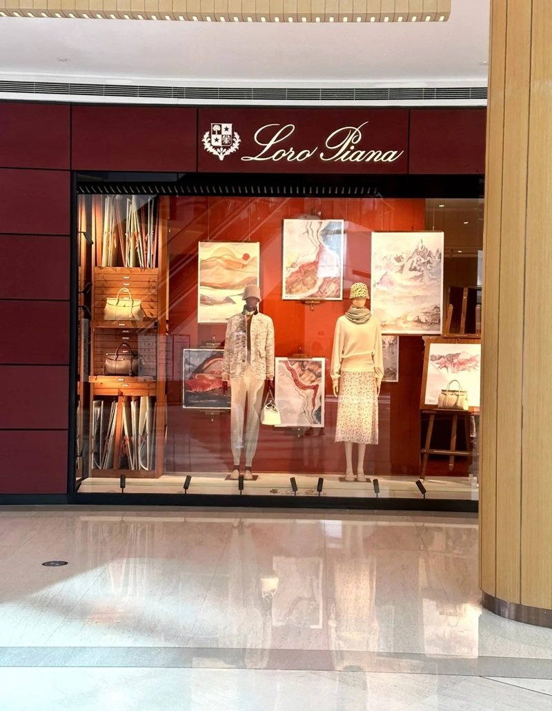 trang trí window display 27