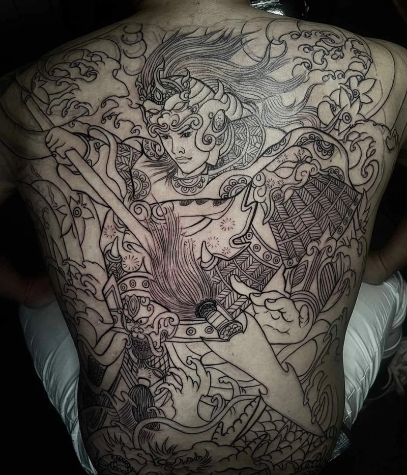 vẽ hình xăm triệu vân 32