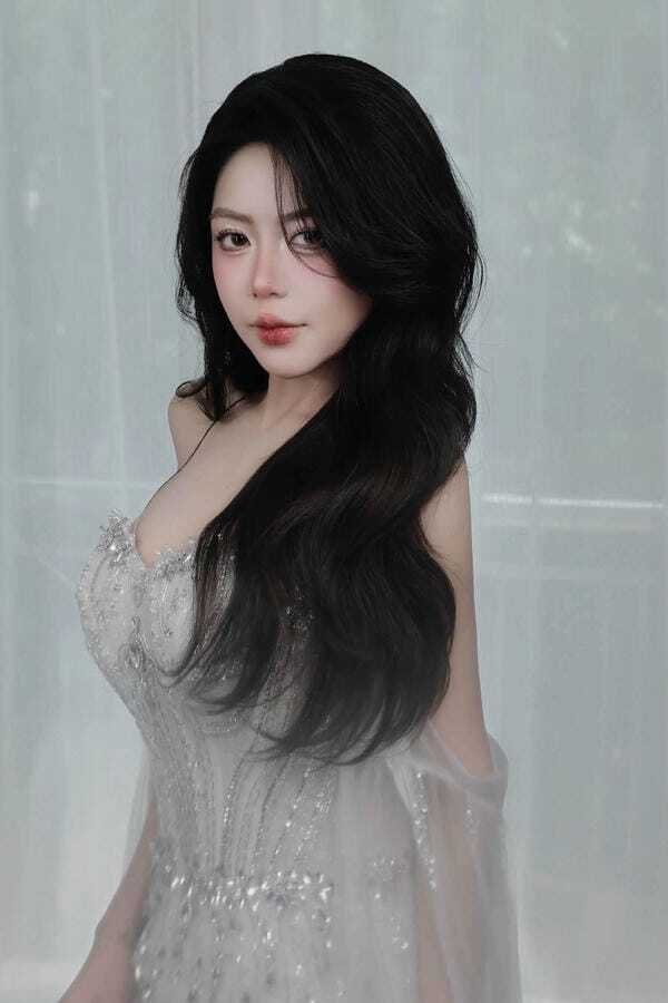 Gái xinh 18+ khoe dáng đẹp đầy sức sống