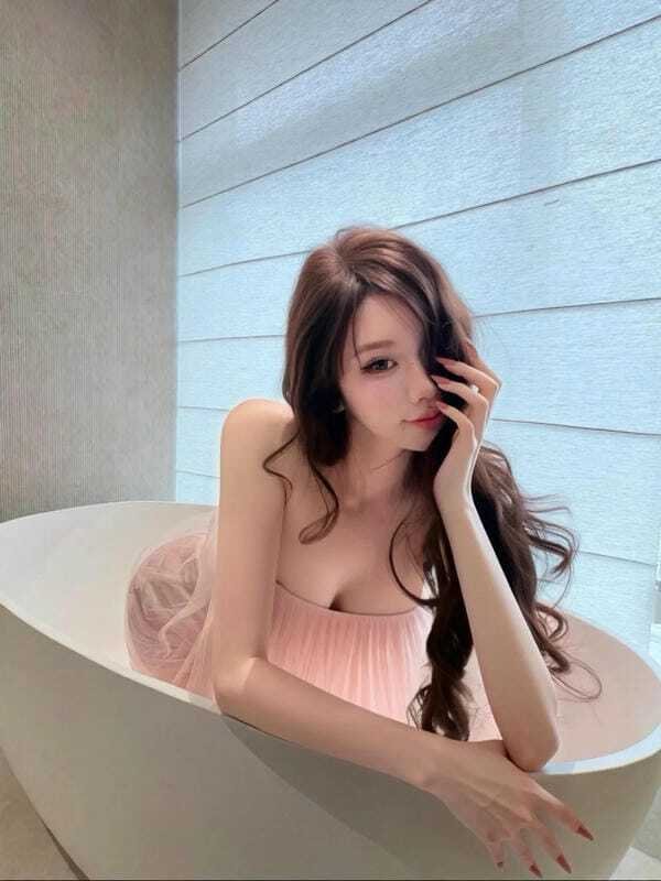 Ảnh Gái Xinh Khoe Vú mới nhất