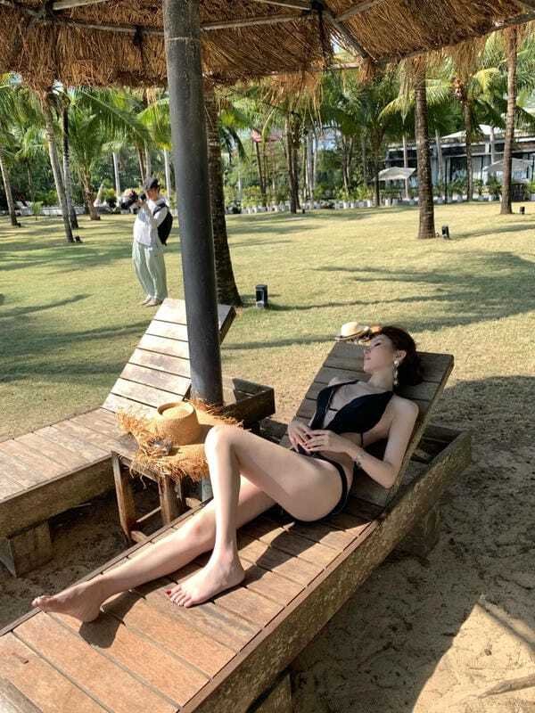 Ảnh gái xinh mặc bikini khoe vẻ đẹp năng động