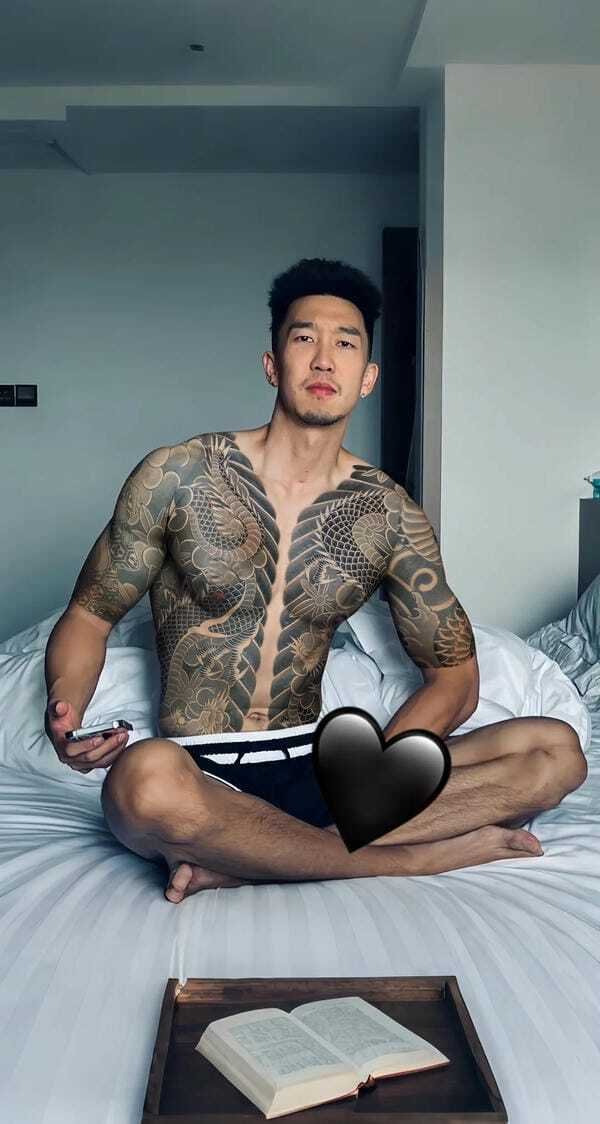 Hình xăm full bụng nam phong cách Nhật Bản