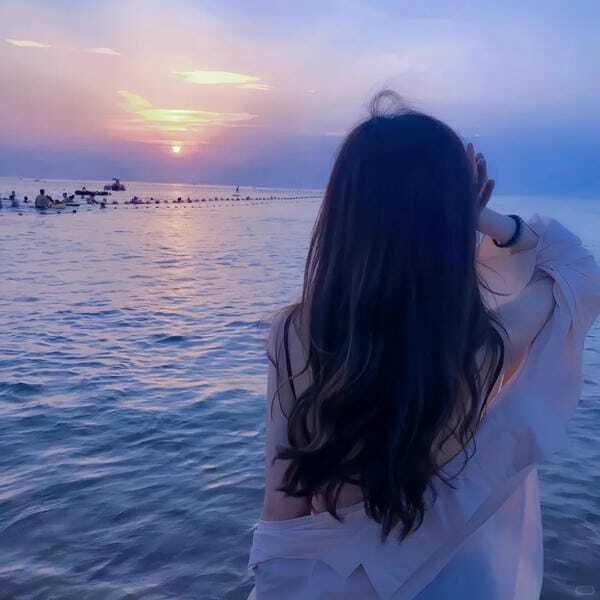 ảnh cô gái quay lưng 17