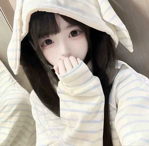 ảnh gái che mặt 1