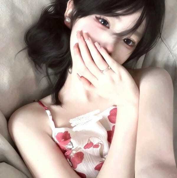 ảnh gái che mặt 27