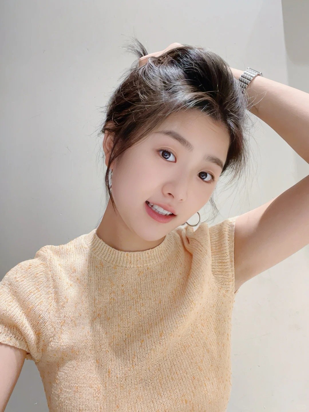 ảnh gái xinh cười 10