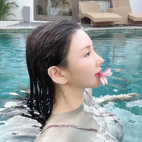 ảnh gái xinh giống thật 6