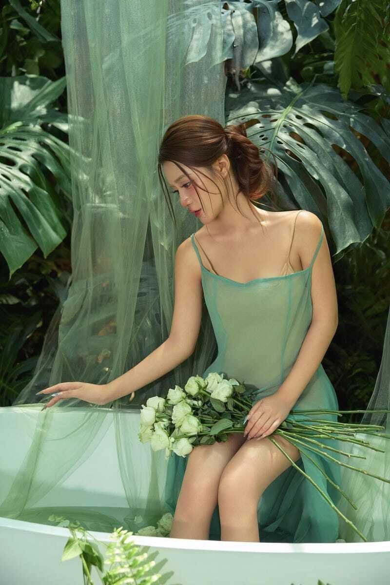 ảnh gái xinh khỏa thân không che