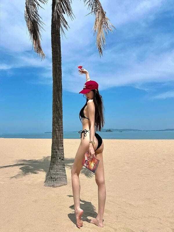 ảnh gái xinh mặc bikini 2 mảnh 16