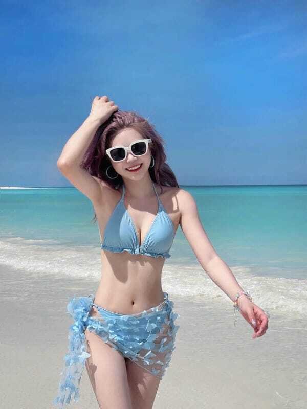 ảnh gái xinh mặc bikini 2 mảnh 25