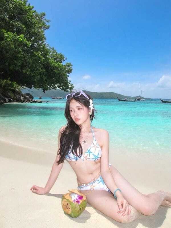ảnh gái xinh mặc bikini 4