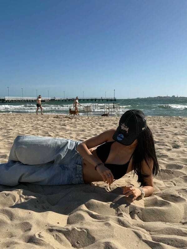 ảnh gái xinh mặc bikini đen 22