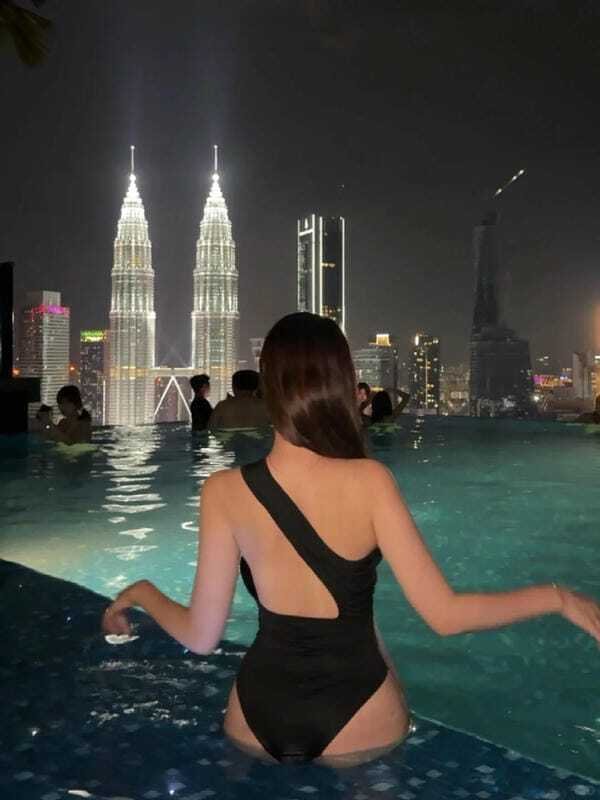 ảnh gái xinh mặc bikini đen 39