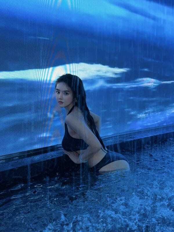 ảnh gái xinh mặc bikini đen 4