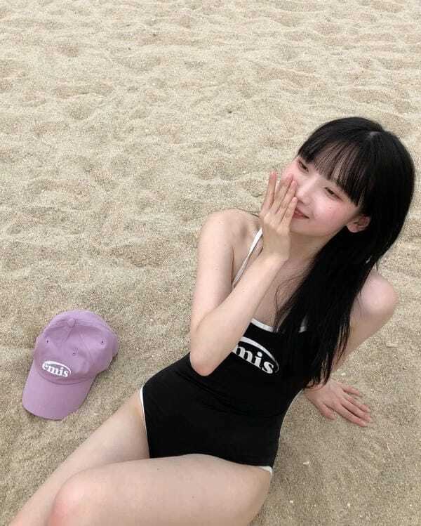 ảnh gái xinh mặc bikini đen 44