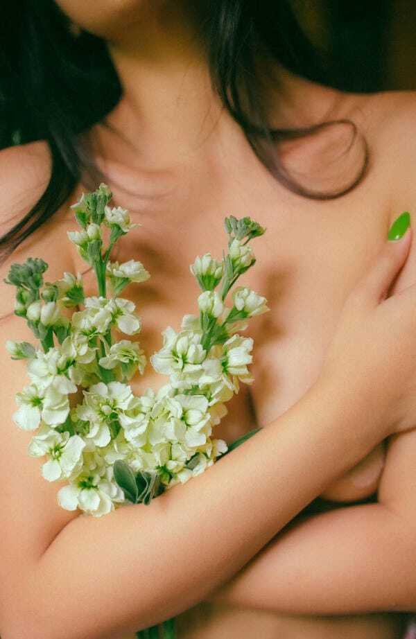 Ảnh gái xinh nude cuốn hút