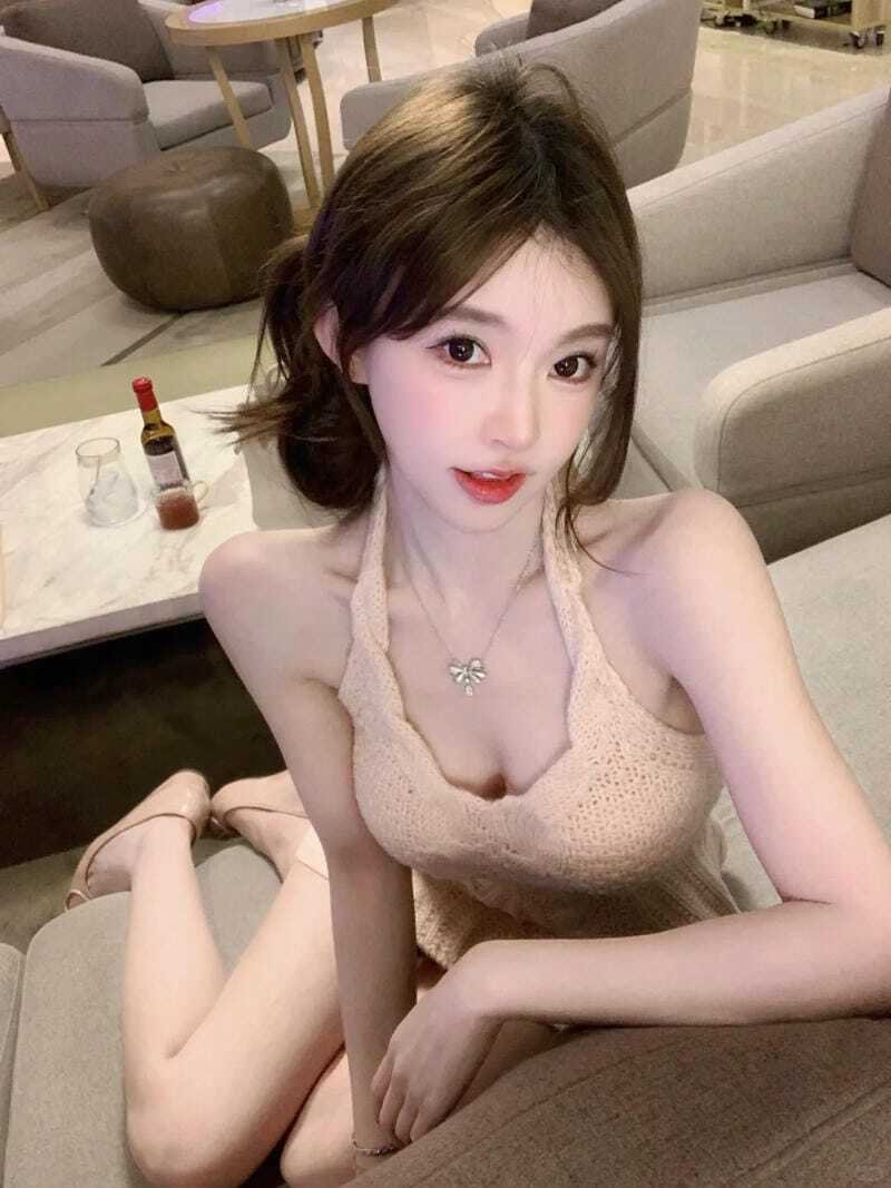ảnh gái xinh sexy vú to