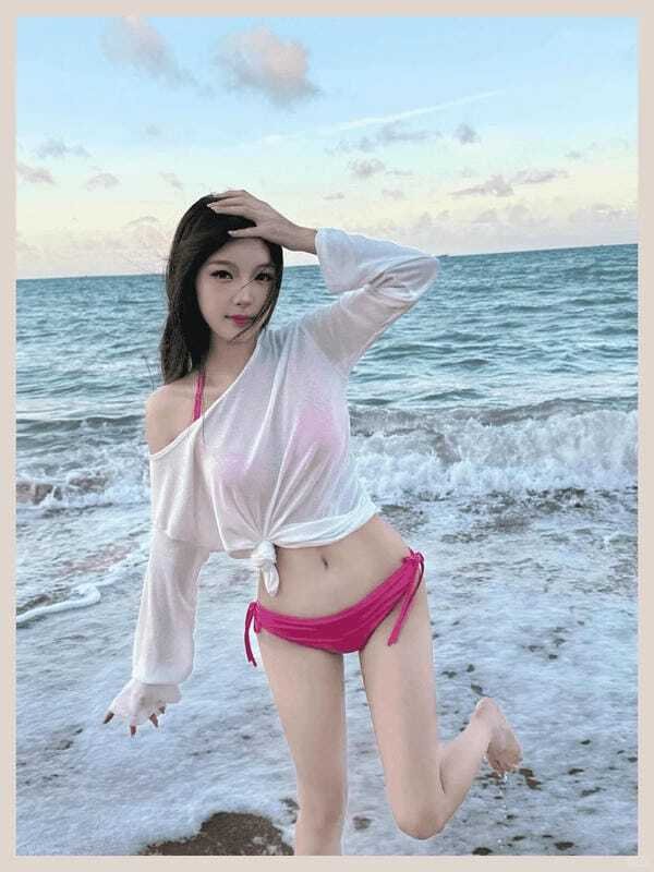 con gái mặc bikini siêu mỏng 22