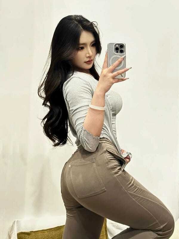 gái đít to 5