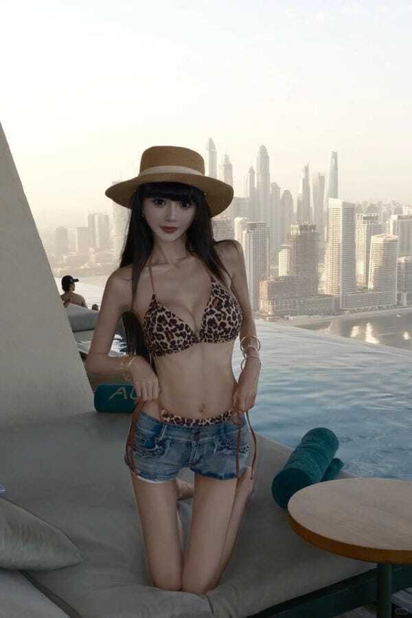 gái mặc bikini đi ngủ 11