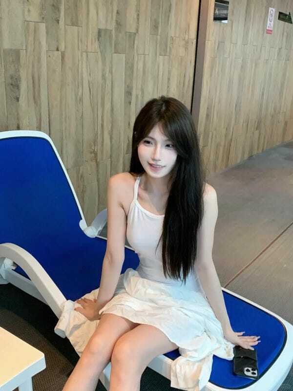 gái mặc bikini đi ngủ 5