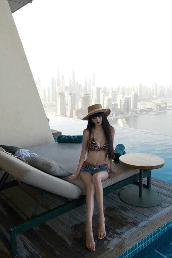 gái mặc bikini đi ngủ 8