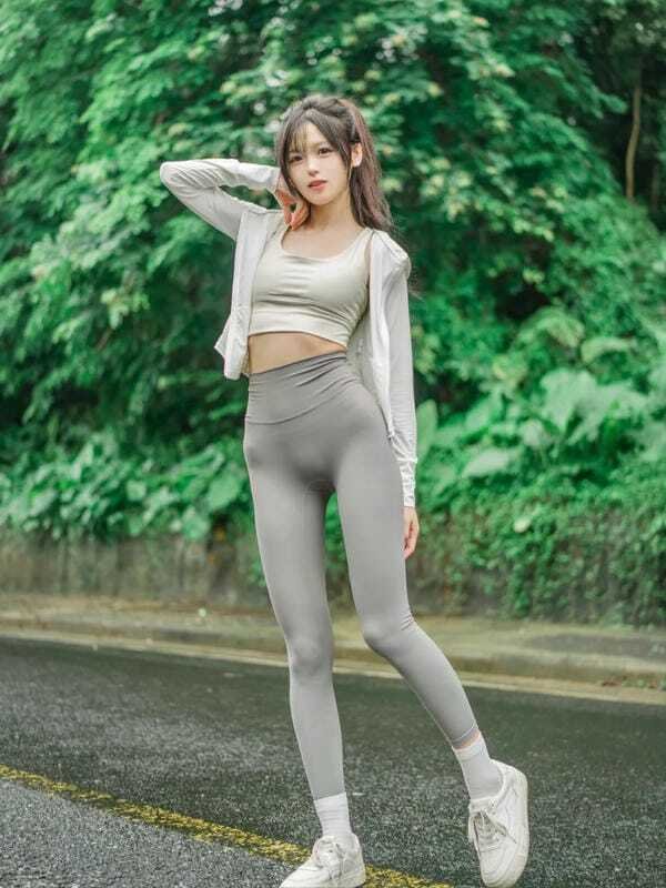 gái mặc legging 15