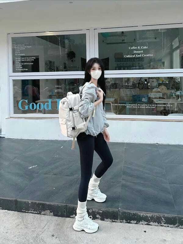 gái mặc legging 19