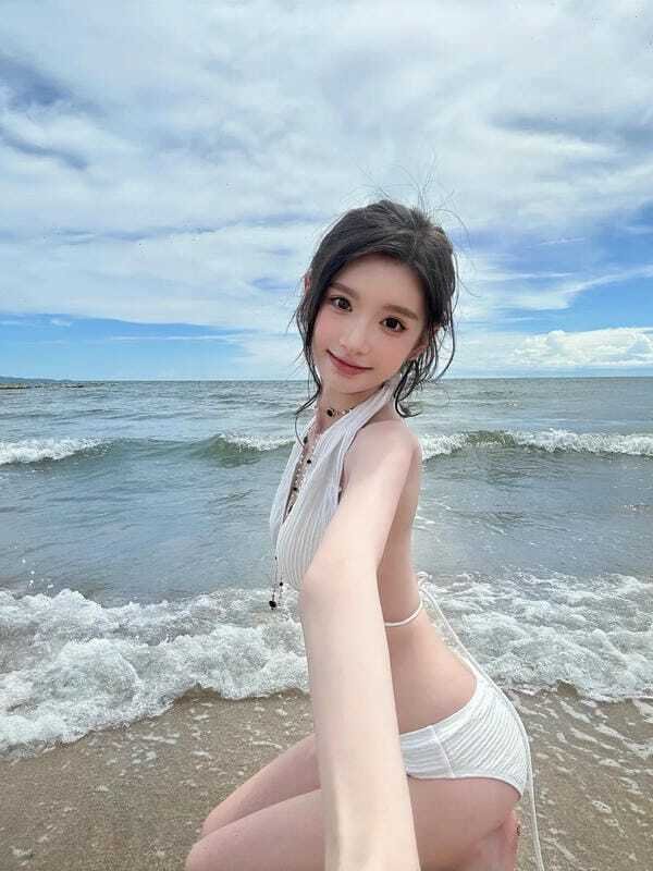 Gái xinh cởi đồ ấn tượng nhất