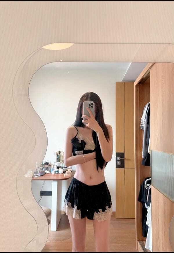 gái xinh cởi đồ 5