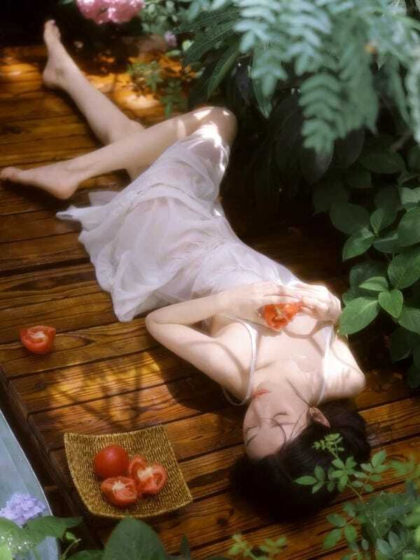 gái xinh khoe ngực 19