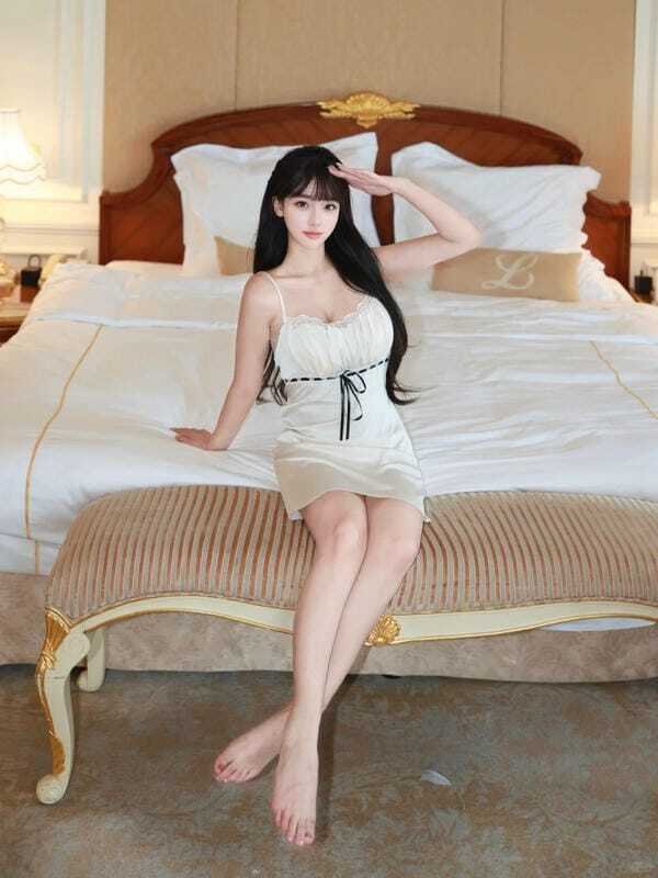 gái xinh mặc đồ ngủ 20