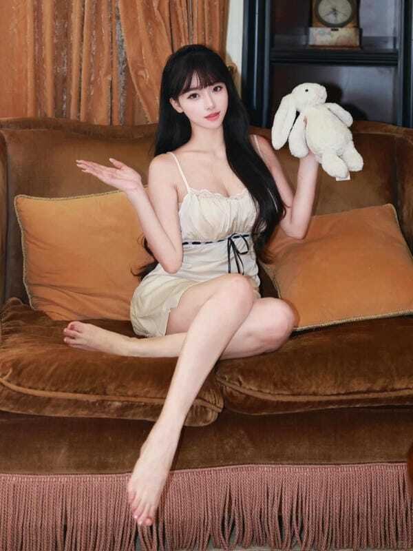 gái xinh mặc đồ ngủ 21