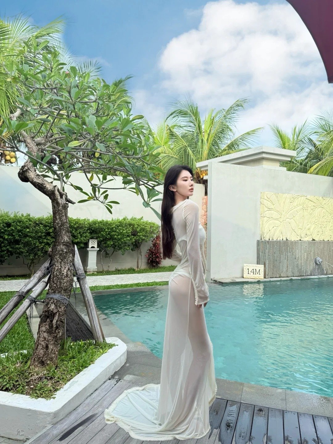 Gái xinh mặc lọt khe phong cách fashion gợi cảm hiện đại