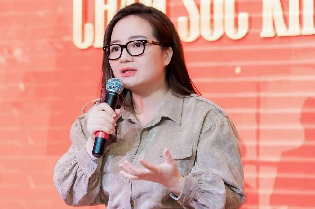 Hoàng Hường với phong cách thời trang ấn tượng