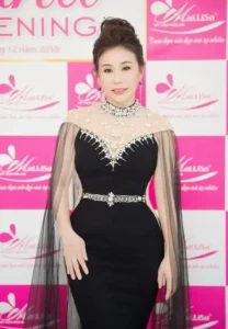 mailisa-la-ai-he-lo-chan-dung-chu-chuoi-tham-my-vien-inh-am_228