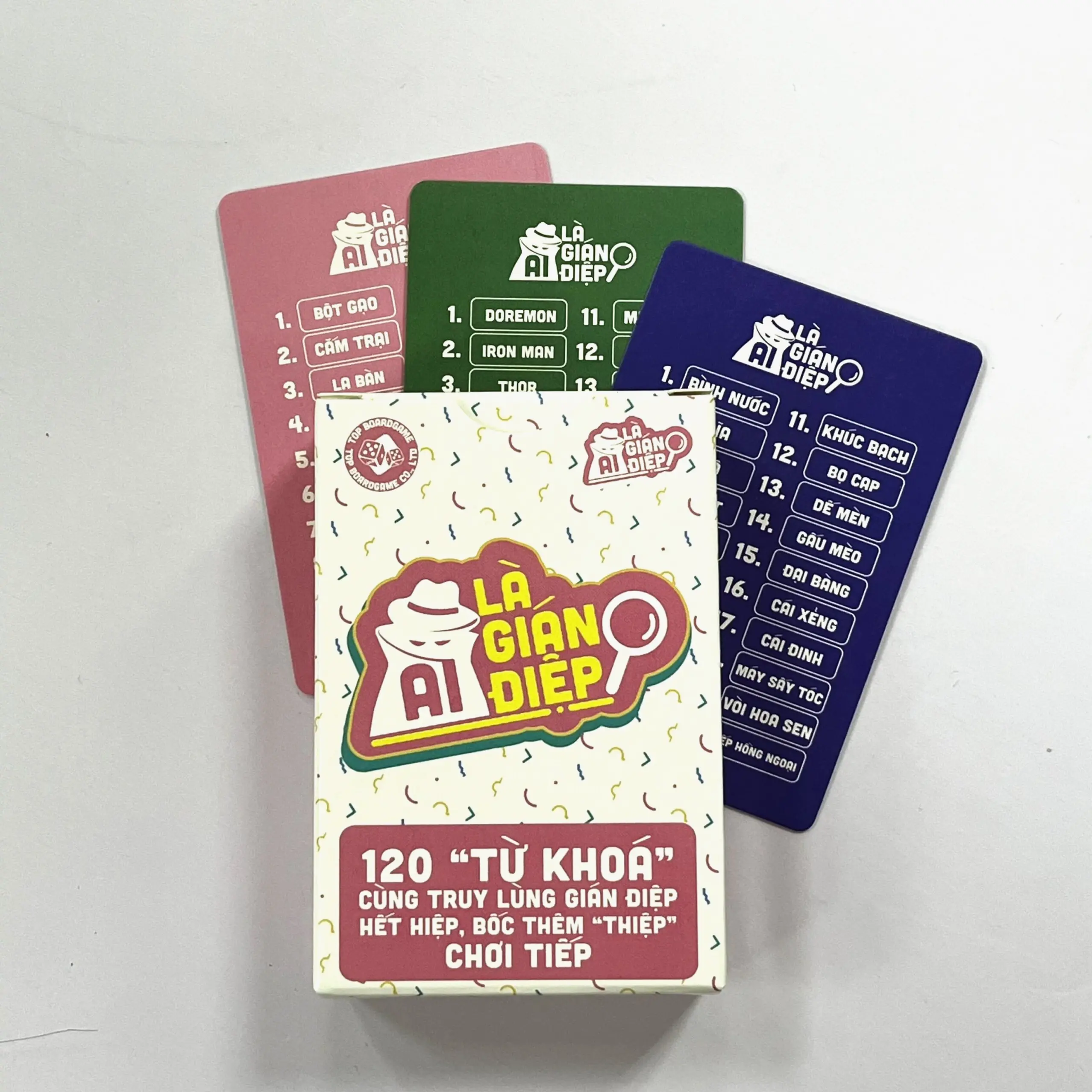 Màn hình máy tính hiển thị mã code phức tạp, liên quan đến an ninh mạng