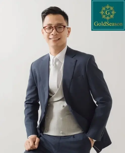 Một người đang suy nghĩ về câu đố