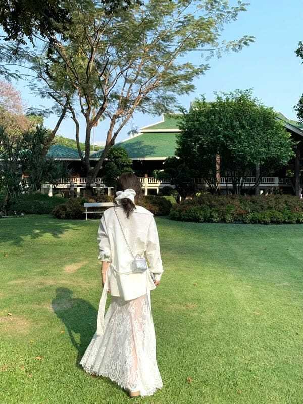 ảnh chụp sau lưng 16