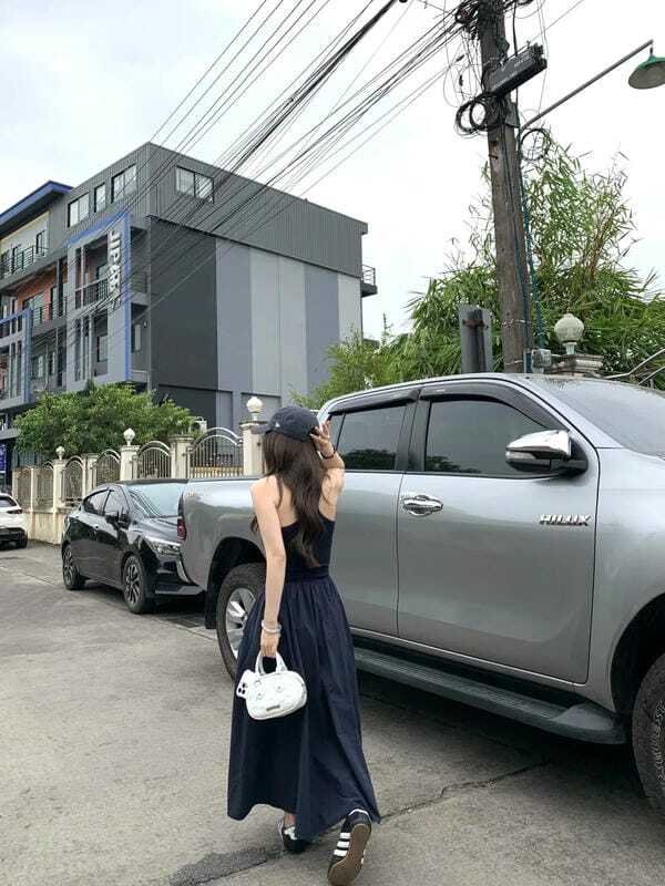 ảnh chụp sau lưng 17