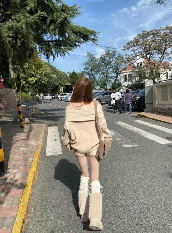 ảnh chụp sau lưng 22