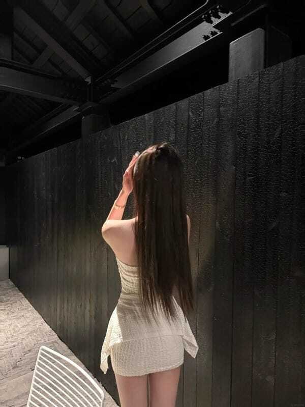 ảnh chụp sau lưng 6