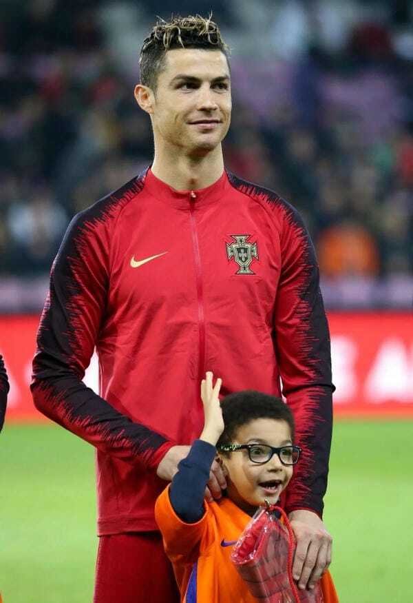 ảnh ronaldo ngầu