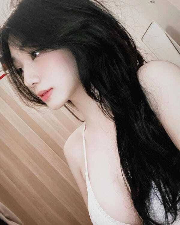 ảnh trần hà linh 17