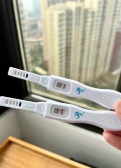 Chia sẻ 88+ ảnh que thử thai 1 vạch và 2 vạch chất lượng cao